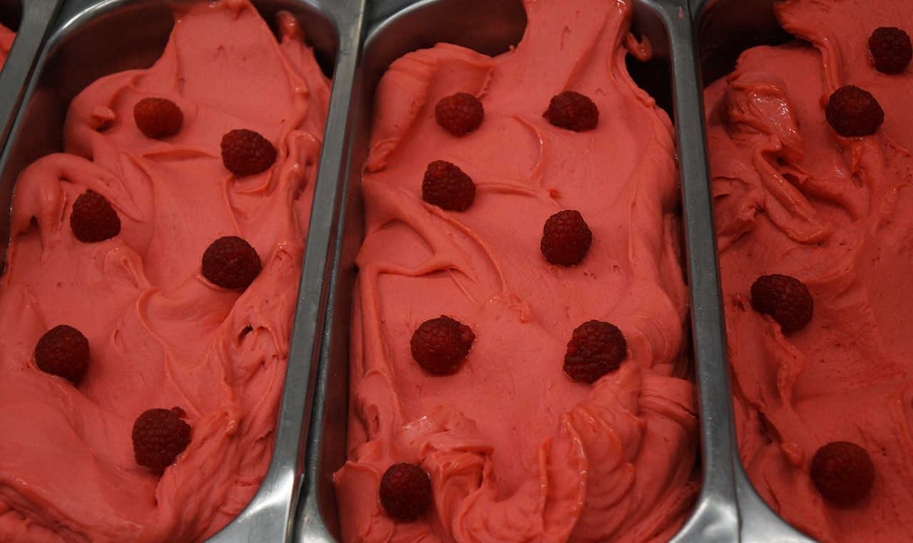 Bar Gelateria Nettuno Salerno - Gelato alla frutta - Lampone - Vaschetta